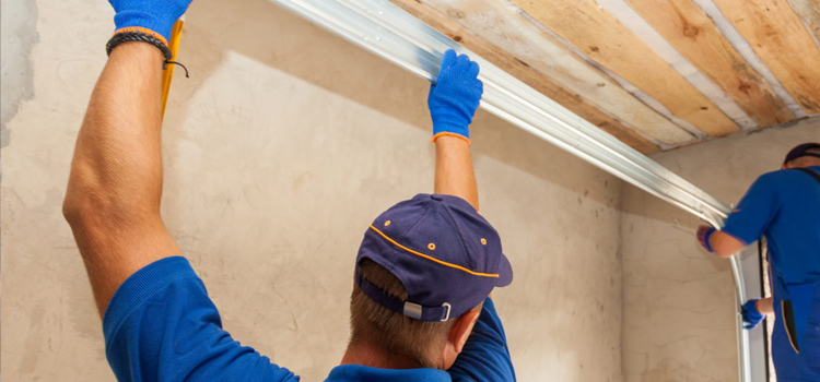 commercial overhead garage door repair in Hialeah